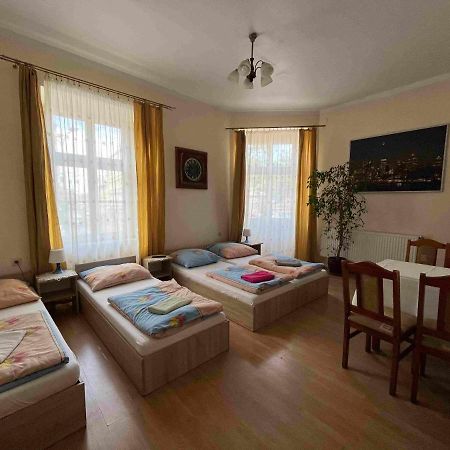 Green Hostel Краків Екстер'єр фото