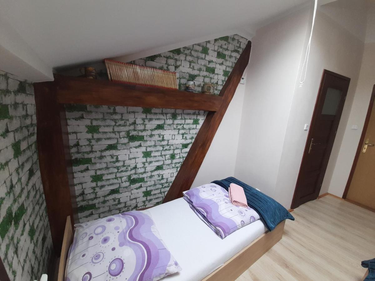 Green Hostel Краків Екстер'єр фото